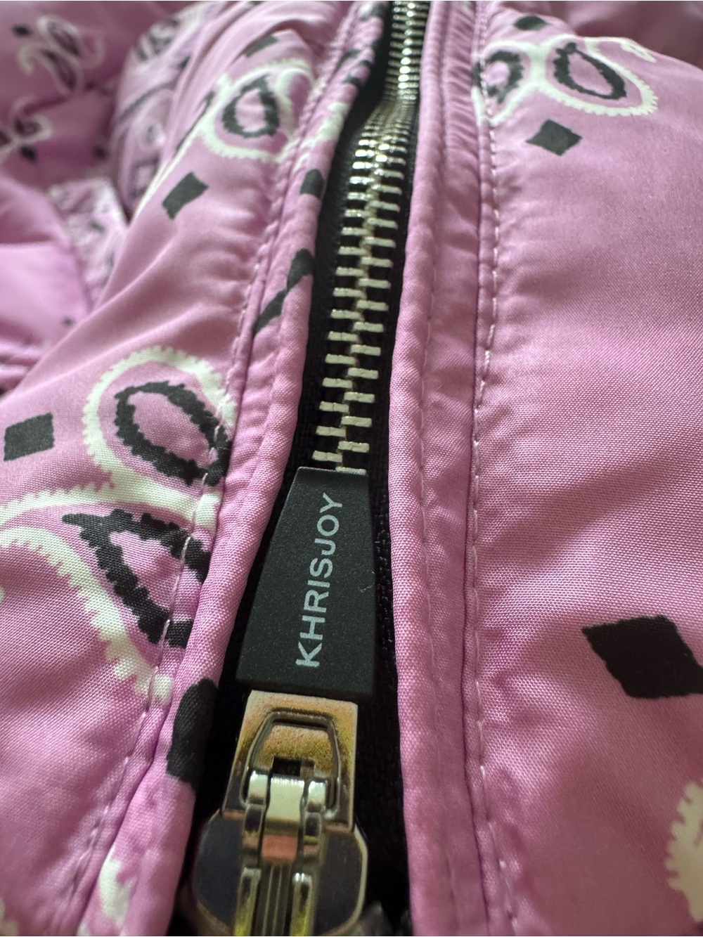 Khrisjoy Kids Pink Bandana Puffer Jacket – Size 12Y – New With Tags - Picture 15 of 17
